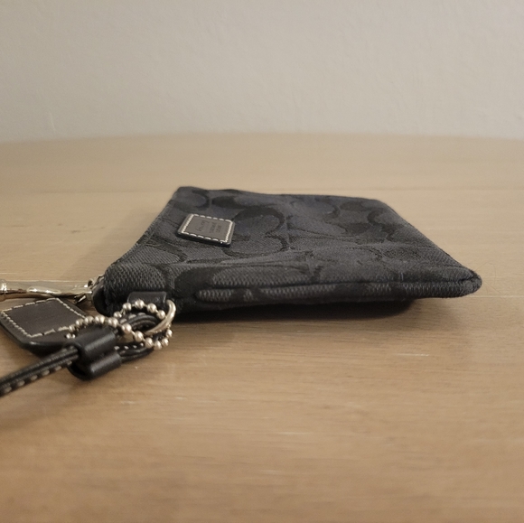 Coach Wristlet - Picture 5 of 10